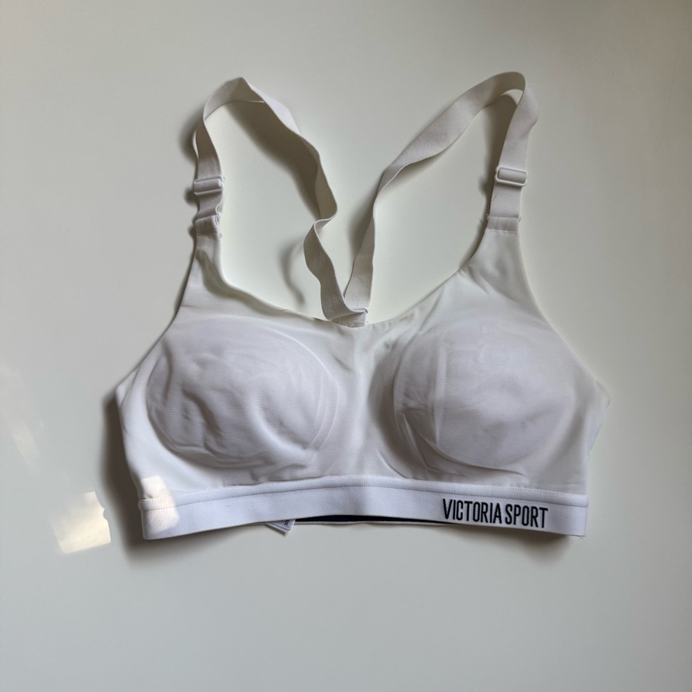 Victoria Secret Sports Bra (32B)
